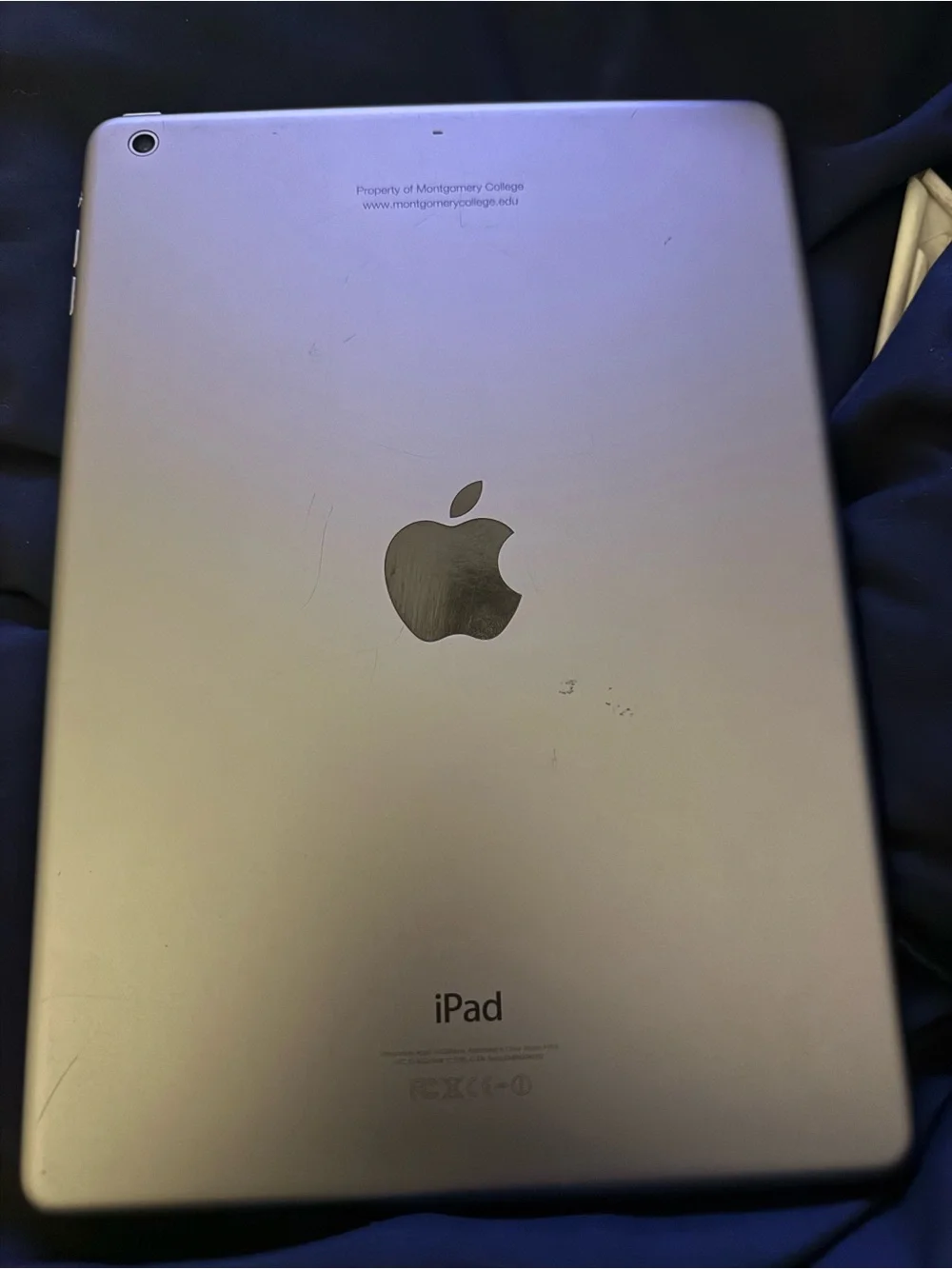 iPad Air (2014) 64gb WIFI ONLY (Screen needs to be replaced)